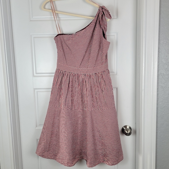 Gal Meets Glam Martha striped one shoulder bow dress with pockets size 4 - Picture 2 of 9